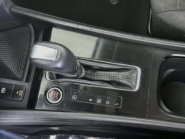 Used 2023 Nissan Kicks SV FWD image 19