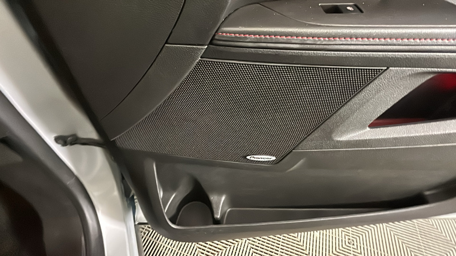 Used 2014 GMC Terrain Denali FWD image 35