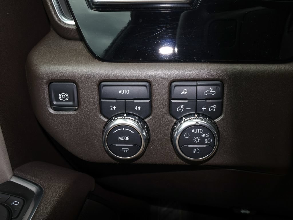Used 2025 GMC Sierra 1500 SLT AWD/4WD image 26
