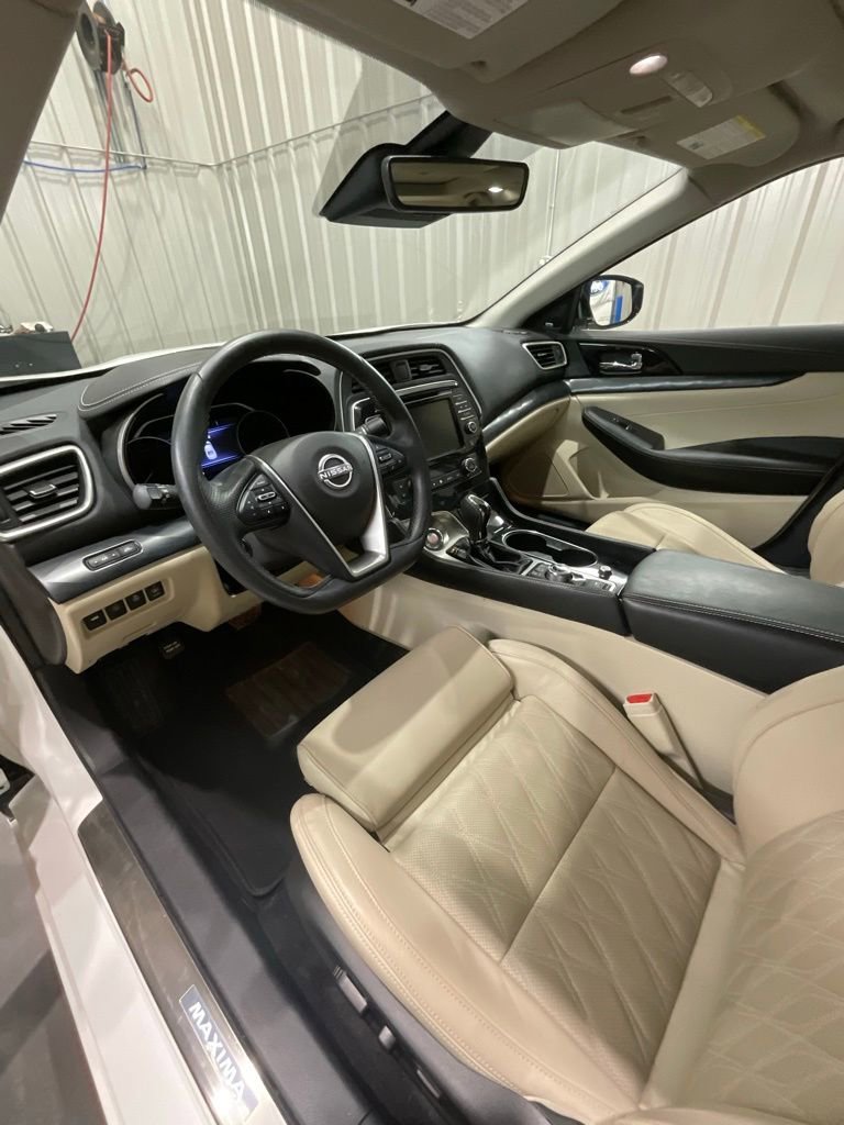 Used 2023 Nissan Maxima Platinum w/ Sport Mat Group image 9