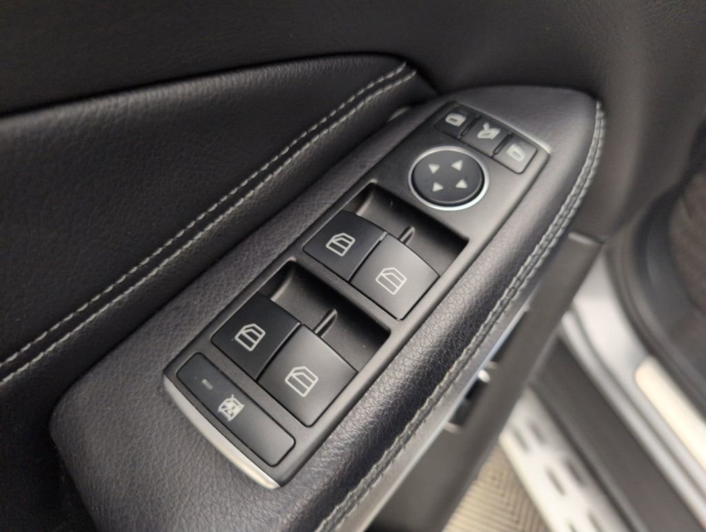 Used 2018 Mercedes-Benz GLS 550 4MATIC image 38