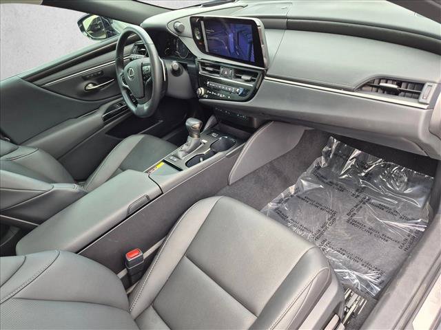 Certified 2025 Lexus ES 300h w/ Premium Package FWD image 22