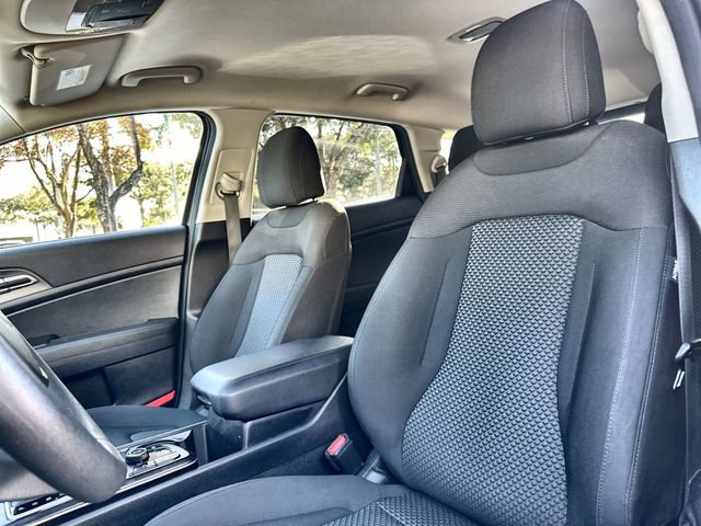 Used 2024 Kia Sportage LX image 13