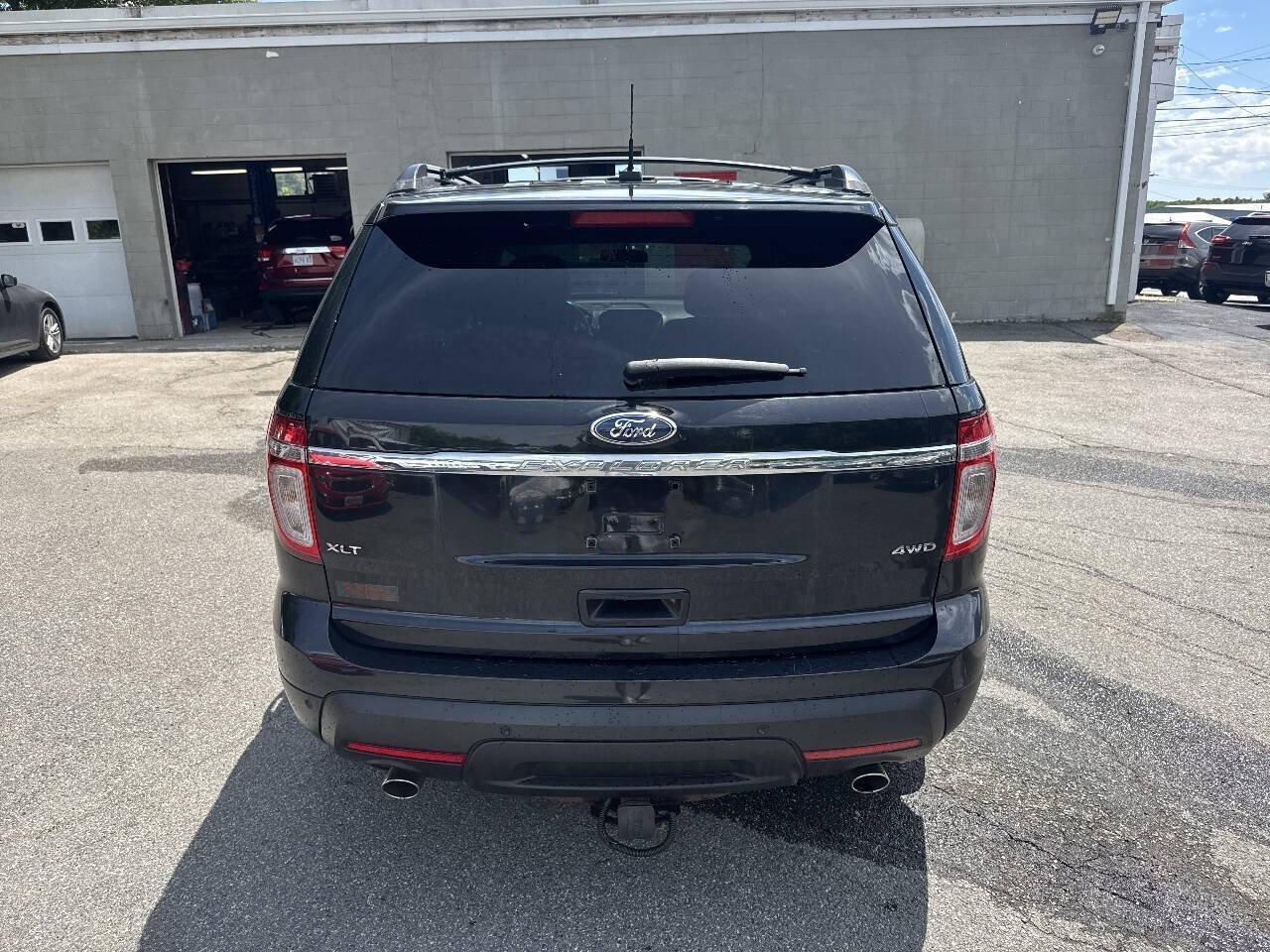 Used 2012 Ford Explorer XLT AWD/4WD image 7