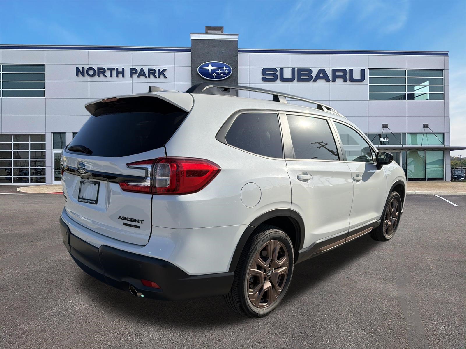 Certified 2026 Subaru Ascent Limited Bronze AWD/4WD image 3