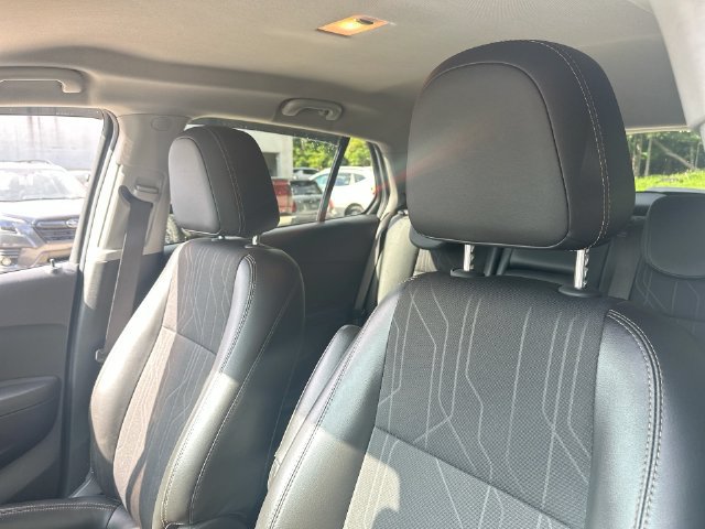 Used 2020 Chevrolet Trax LT w/ LT Convenience Package FWD image 66