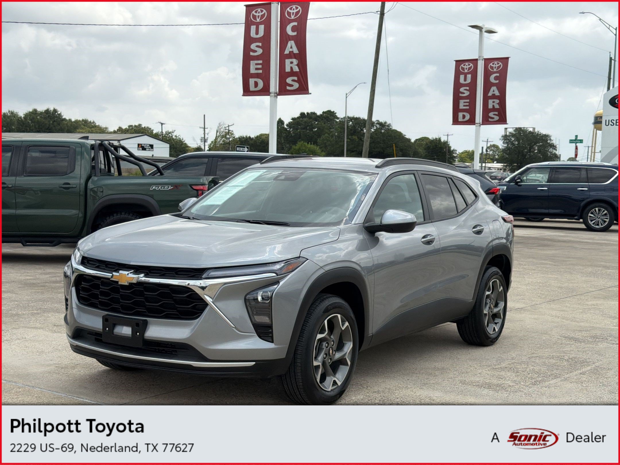 Used 2025 Chevrolet Trax LT