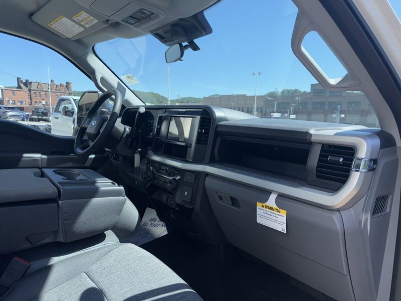 New 2025 Ford F350 XL w/ STX Appearance Package AWD/4WD image 13