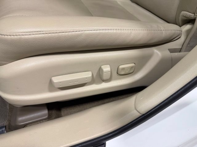 Used 2017 Acura RDX w/ Advance Package AWD/4WD image 24