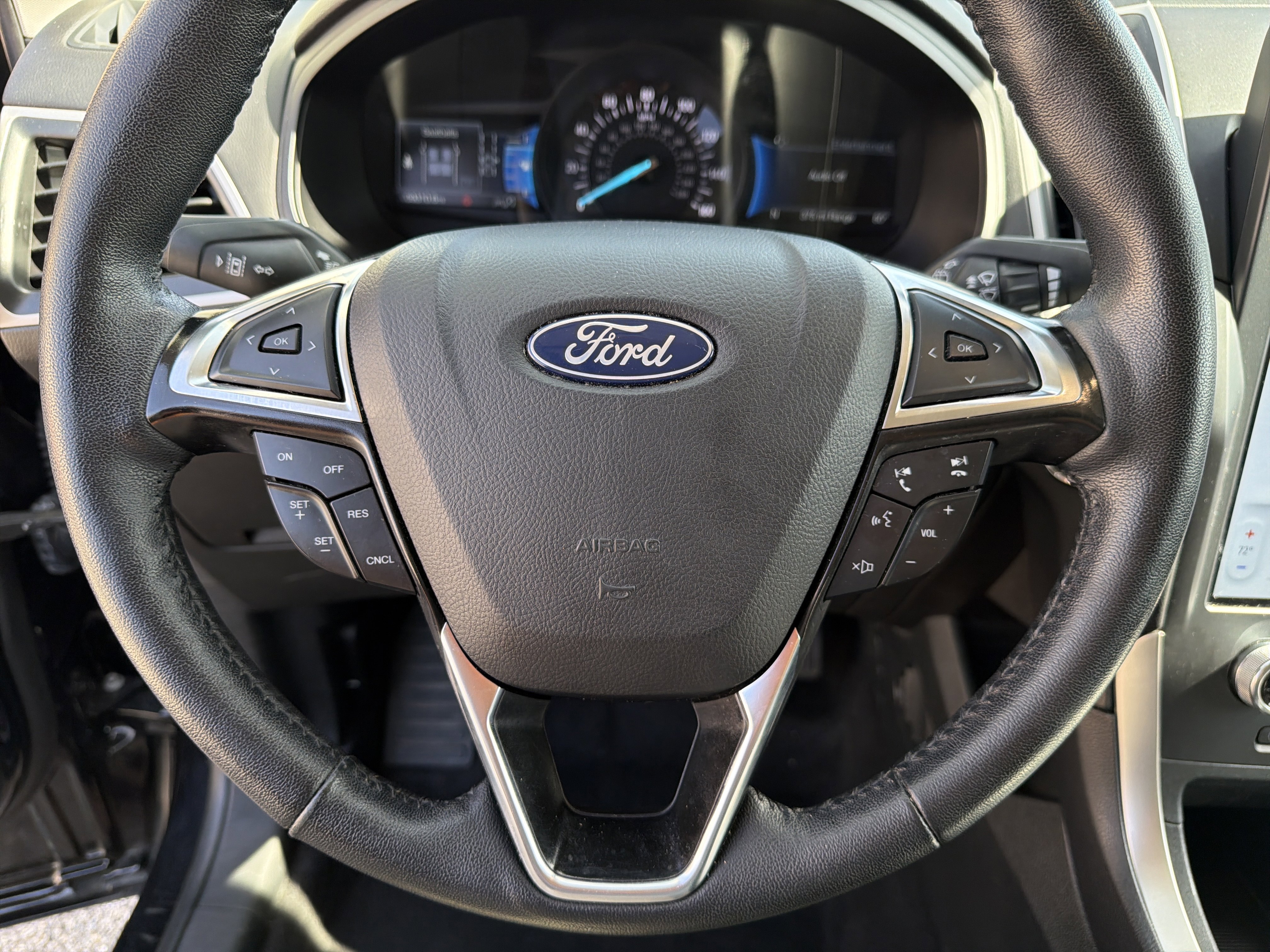 Used 2024 Ford Edge SEL AWD/4WD image 30