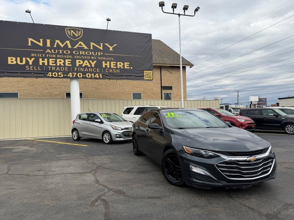 Used 2019 Chevrolet Malibu LS FWD image 1