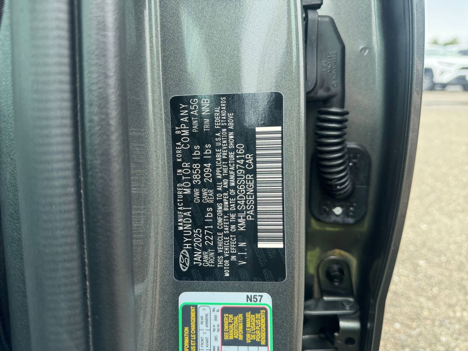 Used 2025 Hyundai Elantra SEL image 29