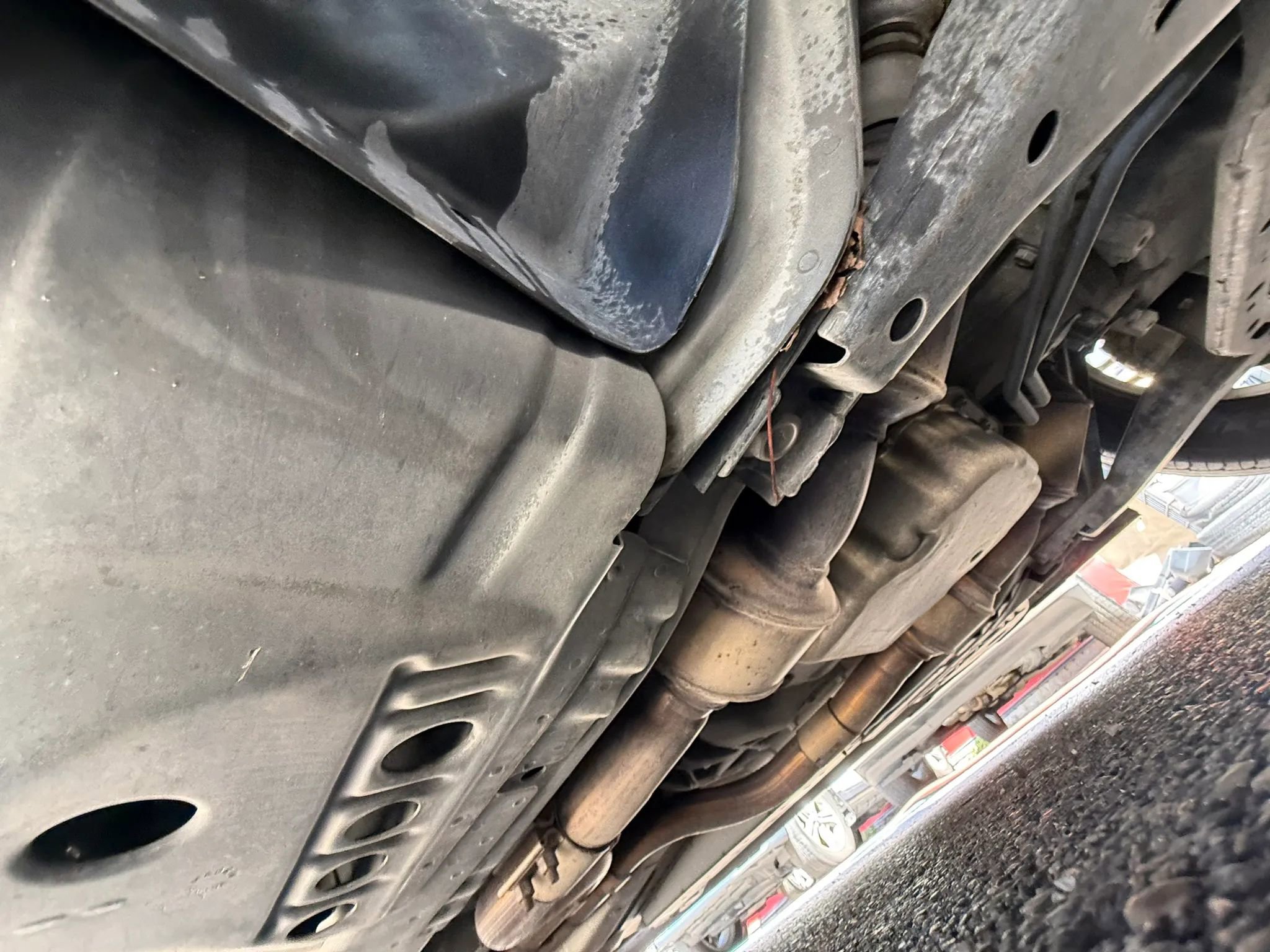 Used 2013 Chevrolet Camaro LS RWD image 28