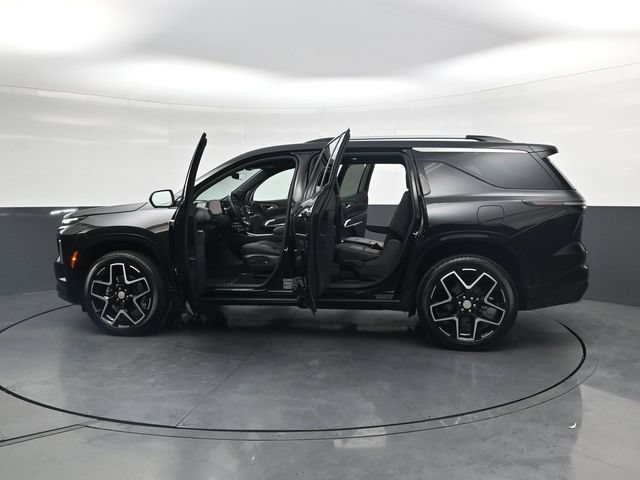 Used 2026 Chevrolet Traverse High Country w/ LPO, Floor Liner Package AWD/4WD image 43
