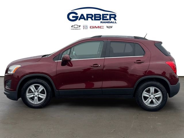 Used 2016 Chevrolet Trax LT w/ LT Convenience Package FWD image 2