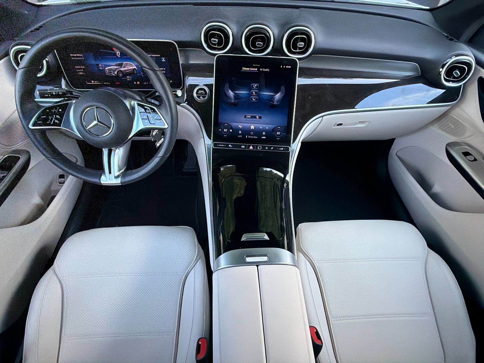 Used 2016 Mercedes-Benz GLC 300 4MATIC image 12