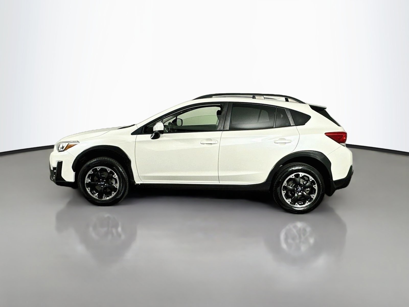 Used 2021 Subaru Crosstrek 2.0i Premium w/ Moonroof Package AWD/4WD image 5