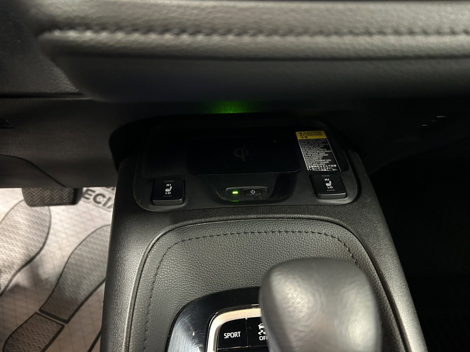 Used 2020 Toyota Corolla XSE image 33