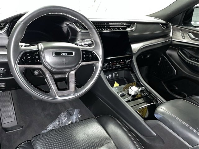 Used 2023 Jeep Grand Cherokee L Overland w/ Luxury Tech Group IV image 18