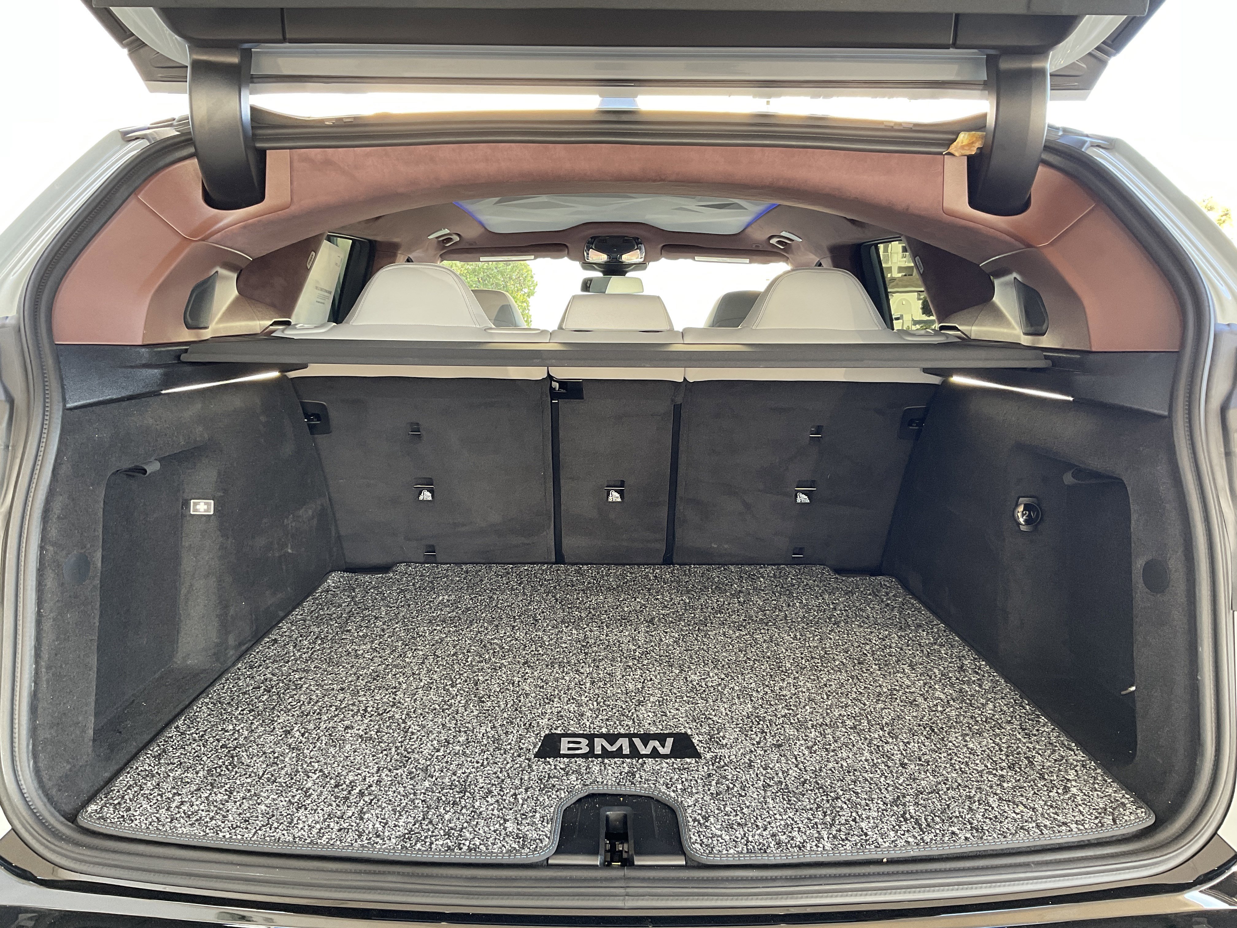 New 2026 BMW XM Label Red w/ M Driver's Package image 32