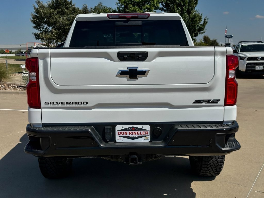 Used 2024 Chevrolet Silverado 1500 ZR2 AWD/4WD image 4