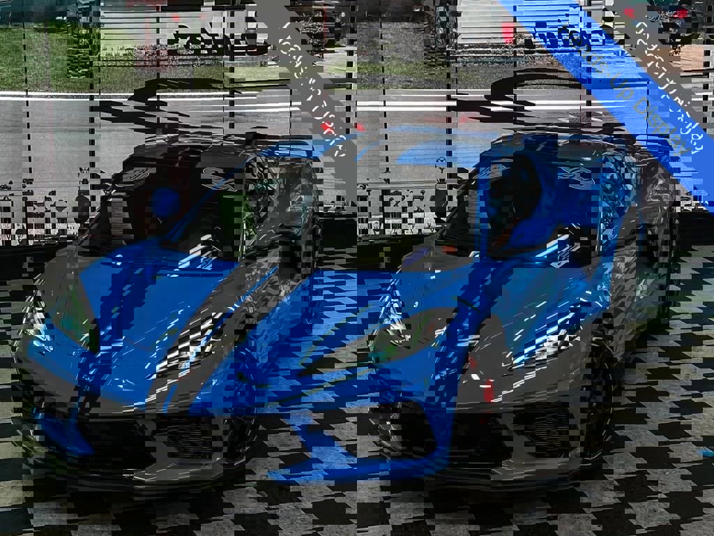 Used 2020 Chevrolet Corvette Stingray Preferred Cpe w/ 2LT Preferred Equipment Group image 17