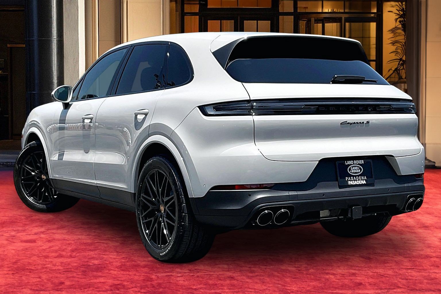Used 2026 Porsche Cayenne S AWD/4WD image 11