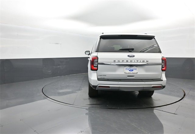 Used 2023 Ford Expedition Limited image 6