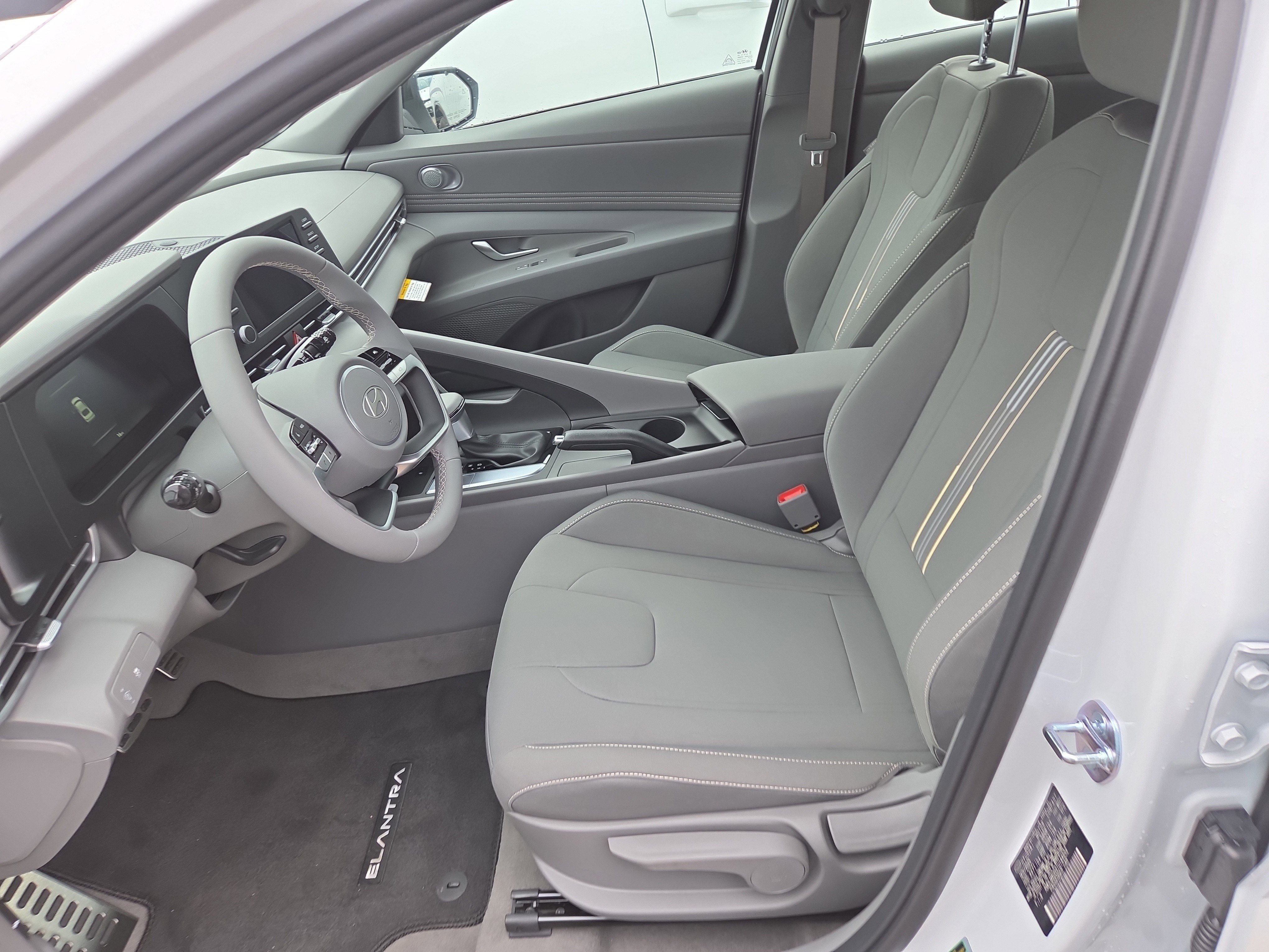 New 2026 Hyundai Elantra Sport image 5