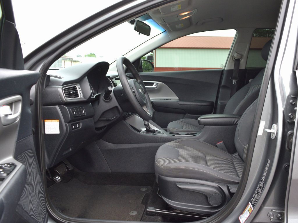 Used 2017 Kia Niro LX image 27