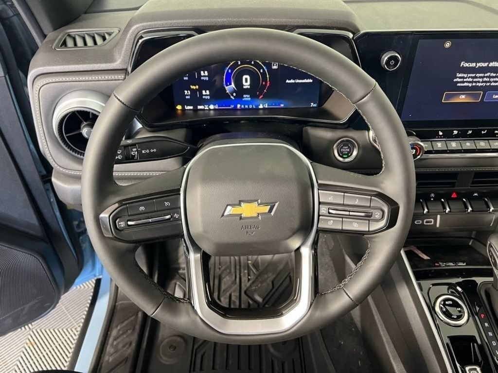 Used 2025 Chevrolet Colorado LT w/ LT Convenience Package AWD/4WD image 21