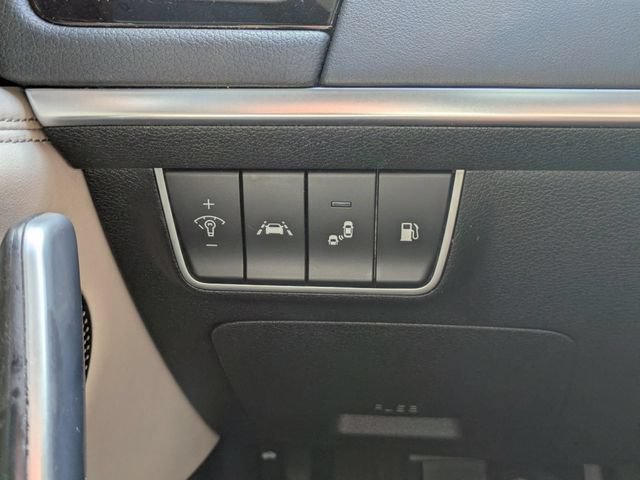 Used 2019 Kia Stinger Premium RWD image 25