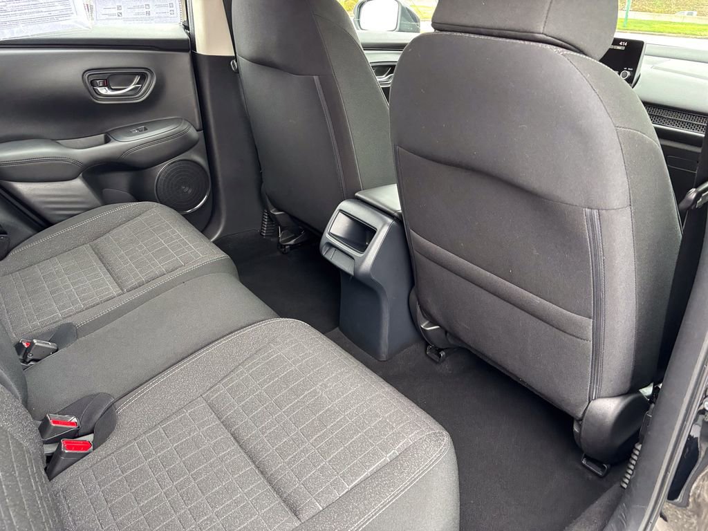 Used 2023 Honda HR-V LX image 37