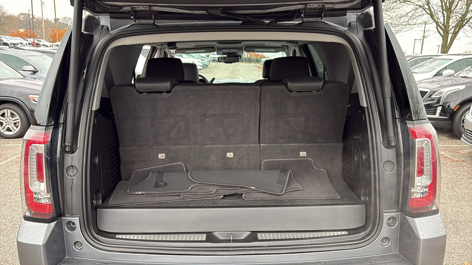 Used 2020 GMC Yukon SLT image 34