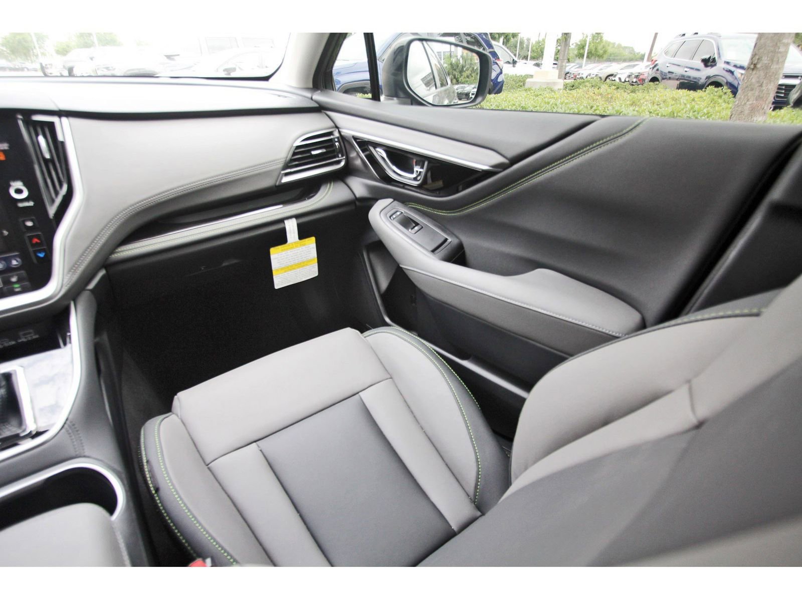 Certified 2025 Subaru Outback Onyx Edition AWD/4WD image 10