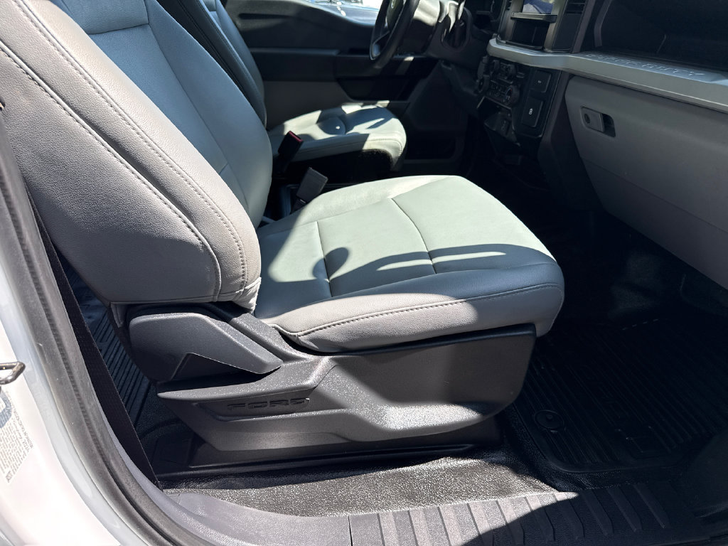 Used 2024 Ford F350 XL AWD/4WD image 13