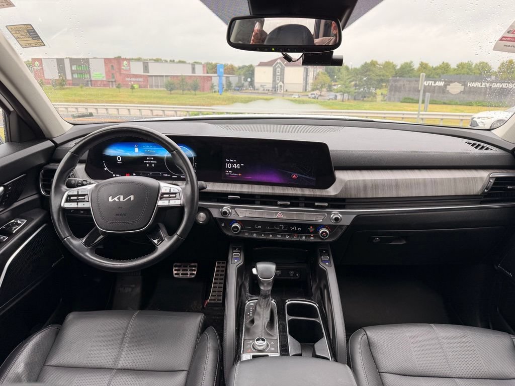Used 2023 Kia Telluride SX AWD/4WD image 3