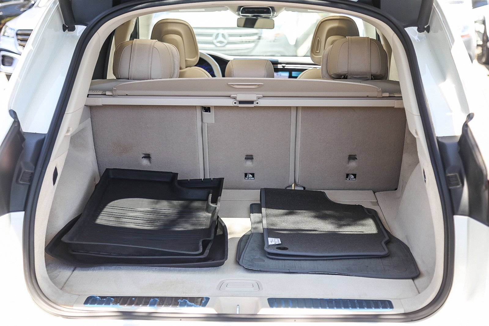 Used 2023 Mercedes-Benz EQS 580 4MATIC SUV image 24