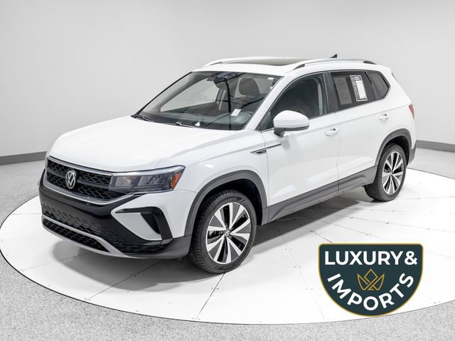 Used 2023 Volkswagen Taos SE w/ Panoramic Sunroof Package image 1