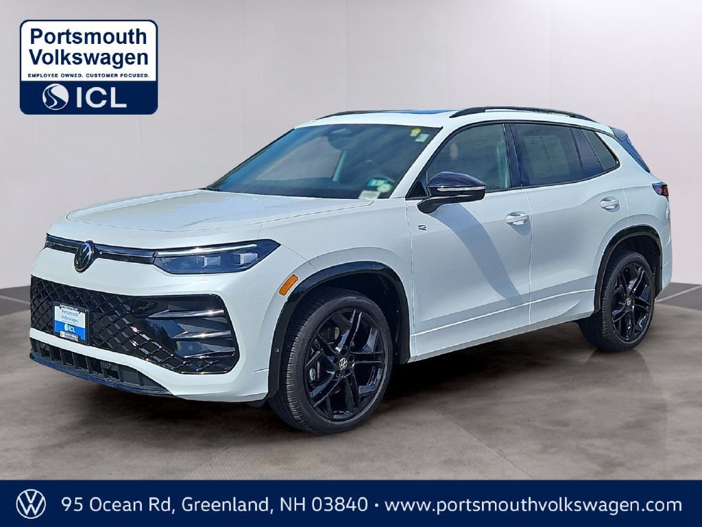 Certified 2026 Volkswagen Tiguan SE R-Line AWD/4WD image 1
