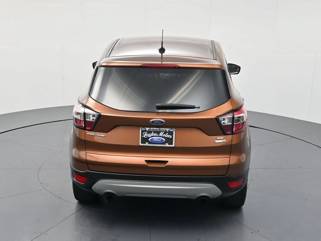 Used 2017 Ford Escape SE AWD/4WD image 39