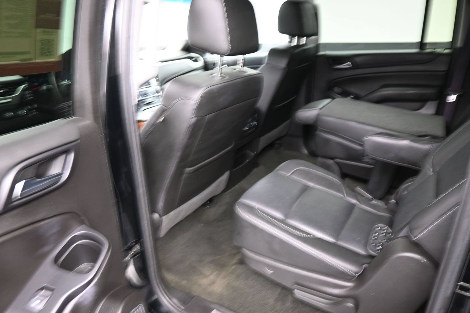 Used 2017 Chevrolet Suburban Premier AWD/4WD image 19