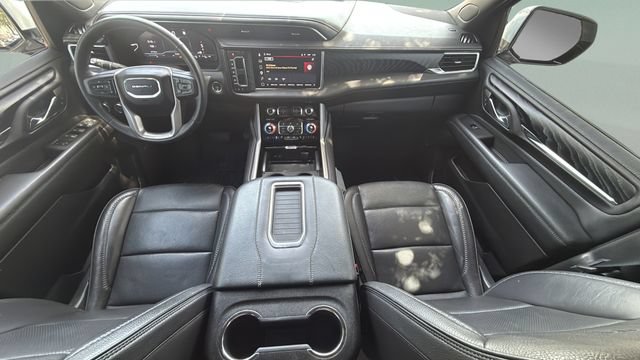 Used 2023 GMC Yukon Denali AWD/4WD image 14