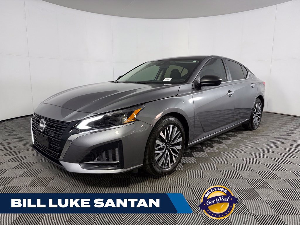 Used 2025 Nissan Altima 2.5 SV