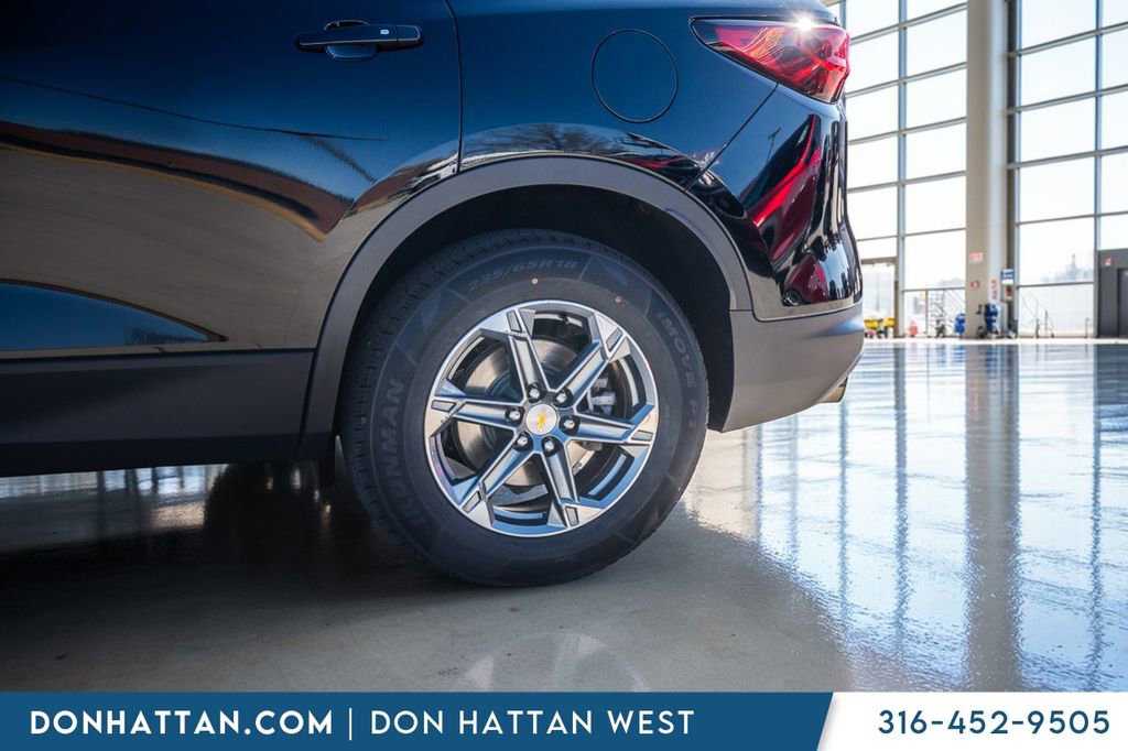 Used 2024 Chevrolet Blazer LT w/ Convenience Package FWD image 35