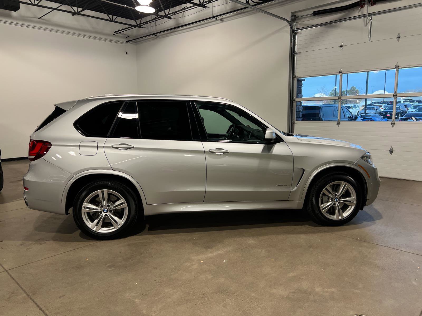 Used 2018 BMW X5 xDrive50i image 2