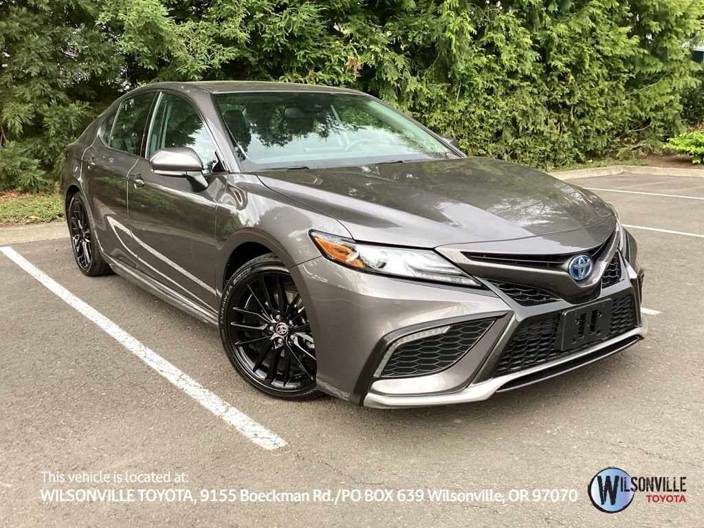 Used 2024 Toyota Camry XSE w/ Navigation Package FWD image 1
