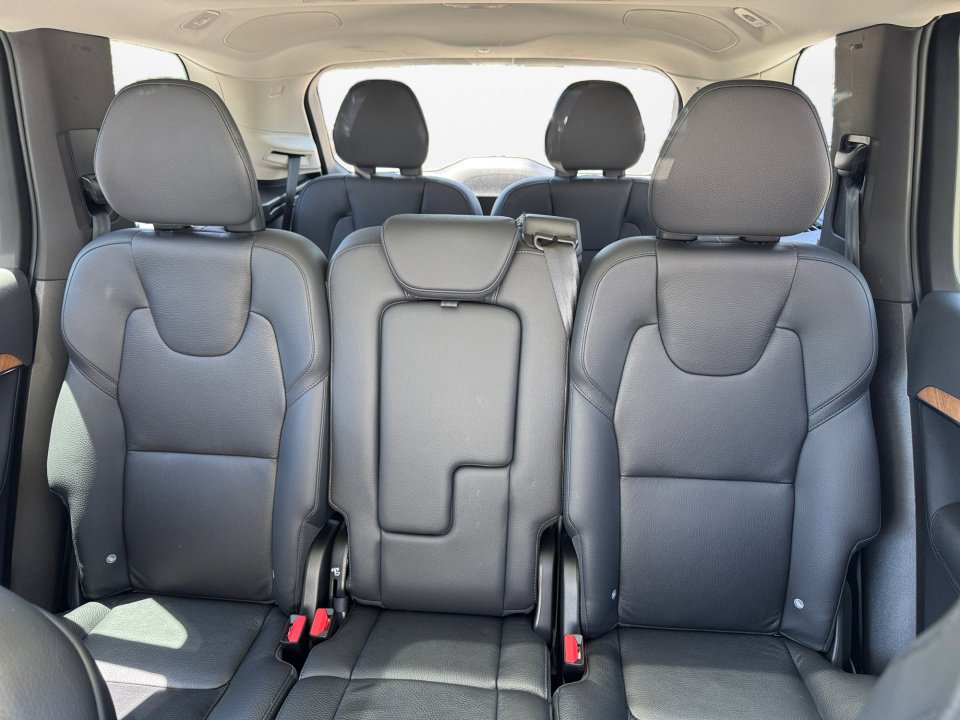 Certified 2023 Volvo XC90 B6 Plus w/ Protection Package Premier AWD/4WD image 12
