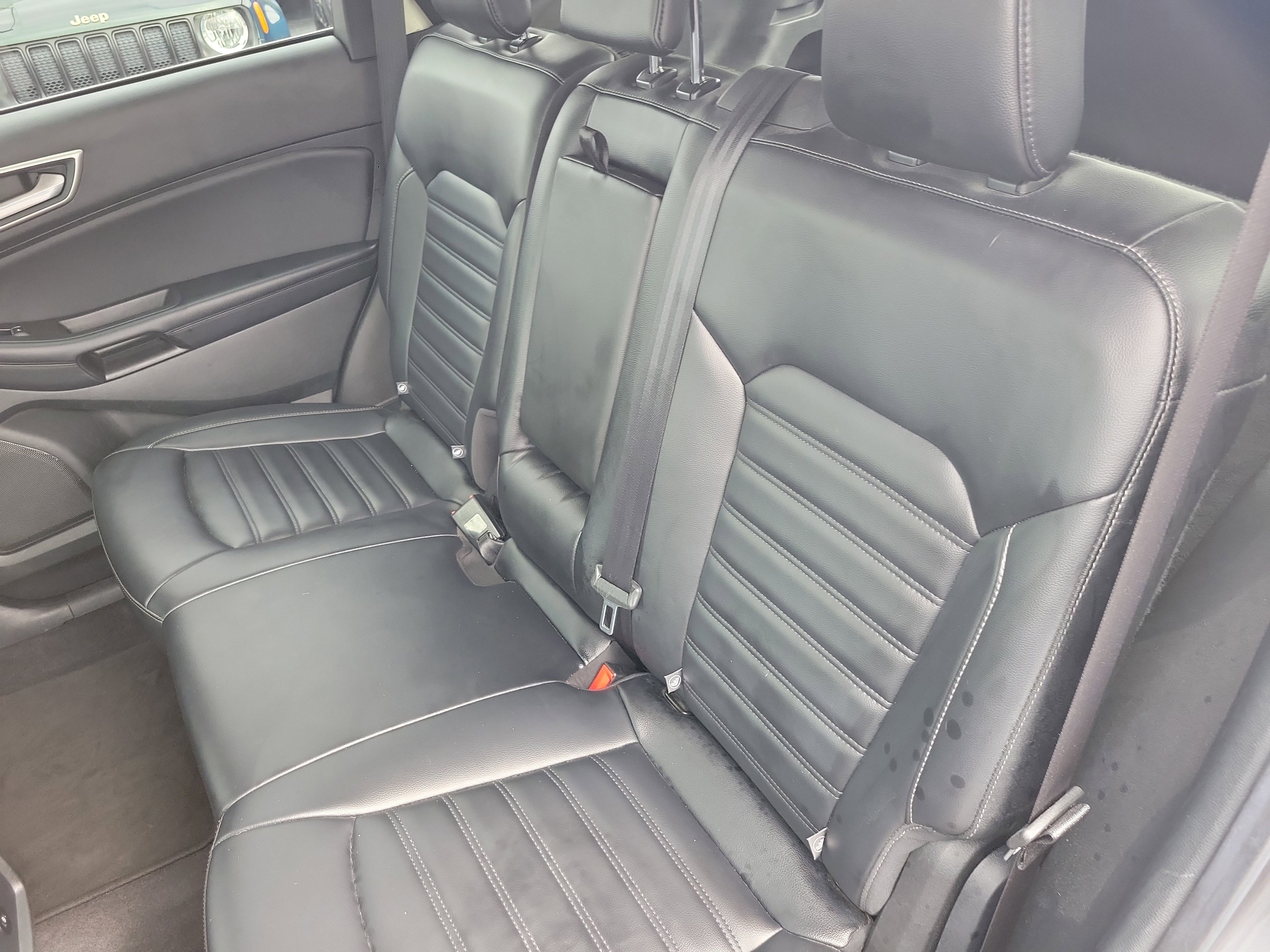 Used 2023 Ford Edge SEL image 10