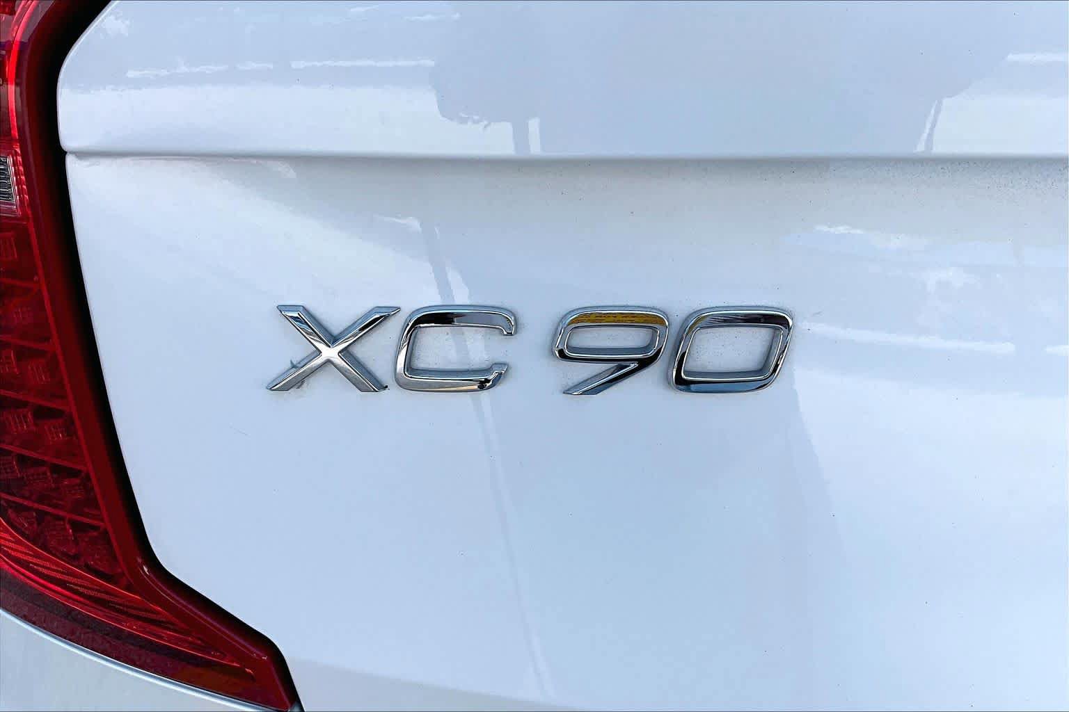 Used 2024 Volvo XC90 B5 Core AWD/4WD image 31